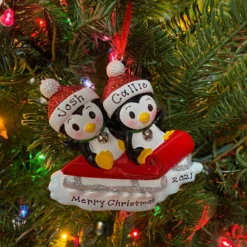Penguin Couple On Red Sled Personalized Christmas Ornament OR1915-2 -Xmas Ornaments Shop apinvwdgi 99846.1646091947